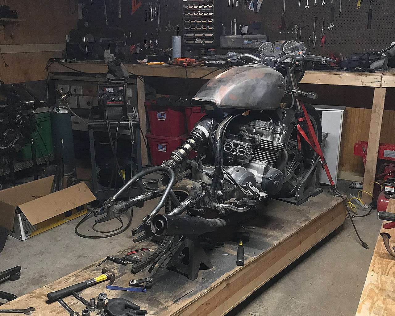 Finished fabricating the monoshock for this CB750